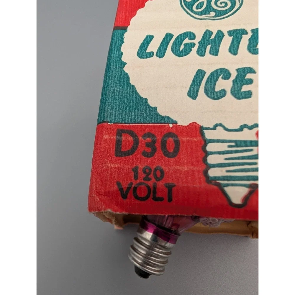 Lot Of 5 Vintage GE Lighted Ice‎ Bulbs Red/White Christmas Light Frosted Sugared